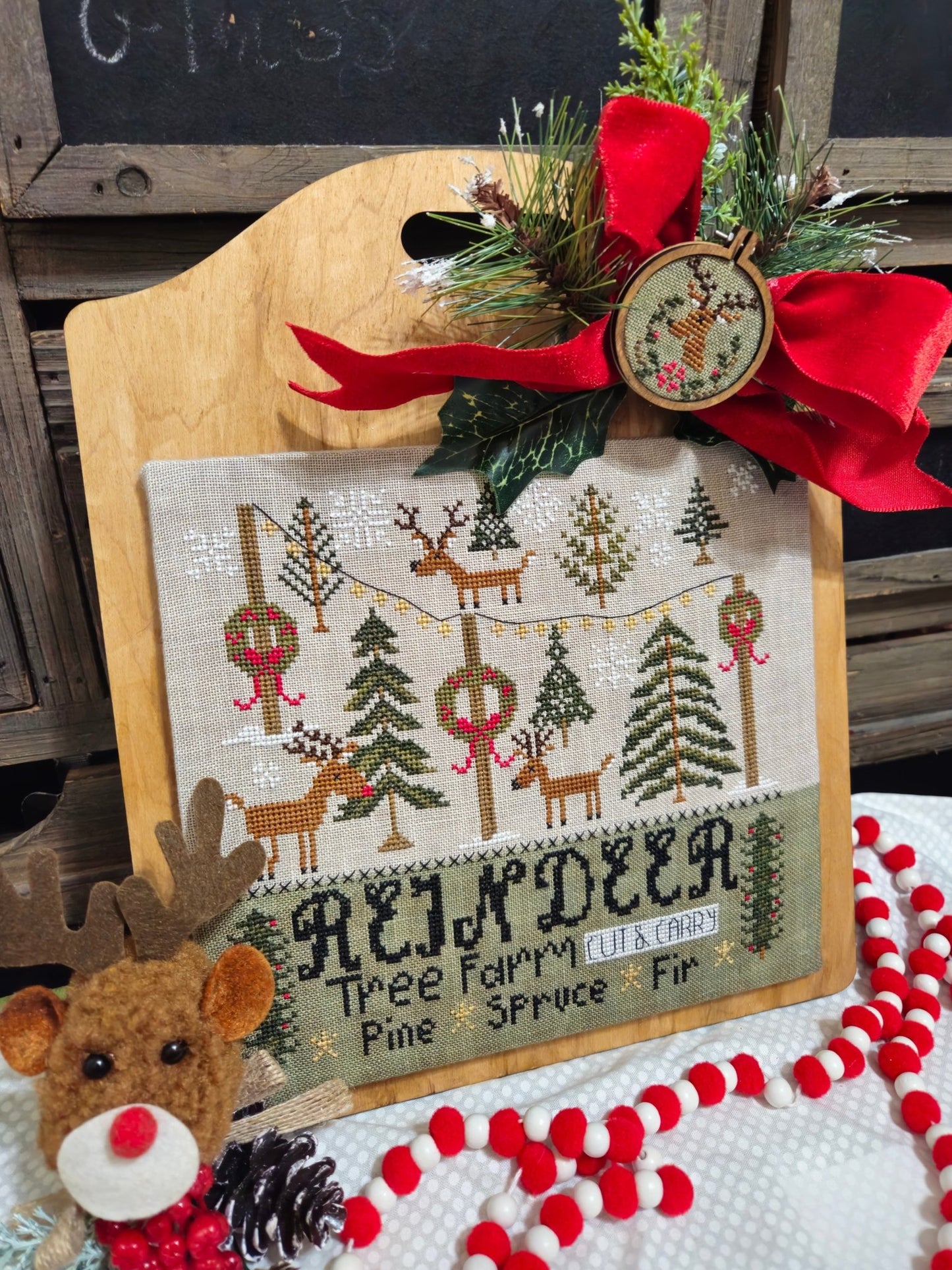Reindeer Tree Farm Pattern