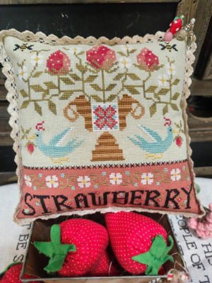 Strawberry Urn Pattern