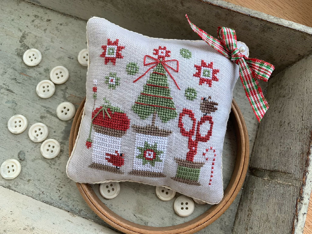 Christmas Spools Pinkeep Pattern
