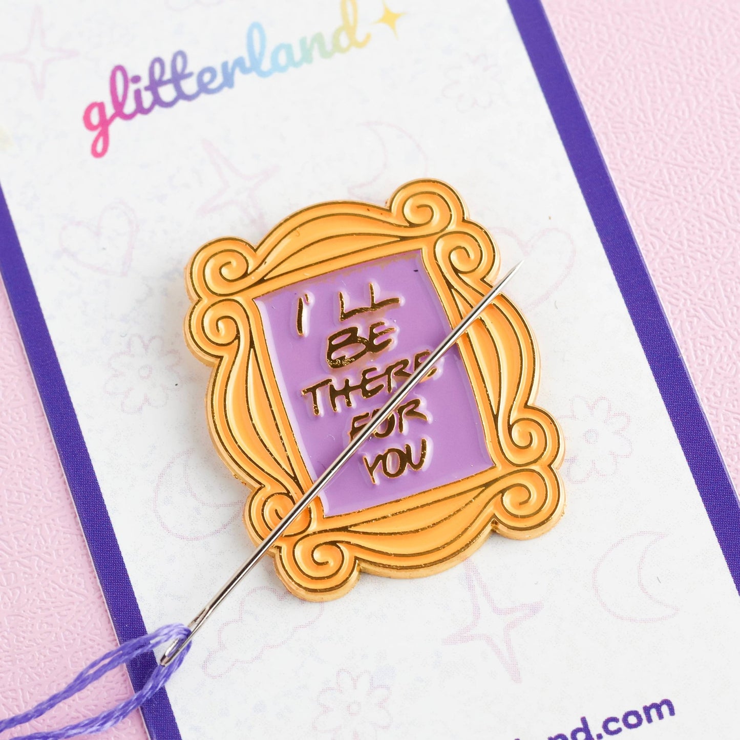 Friends Couch Needle Minder