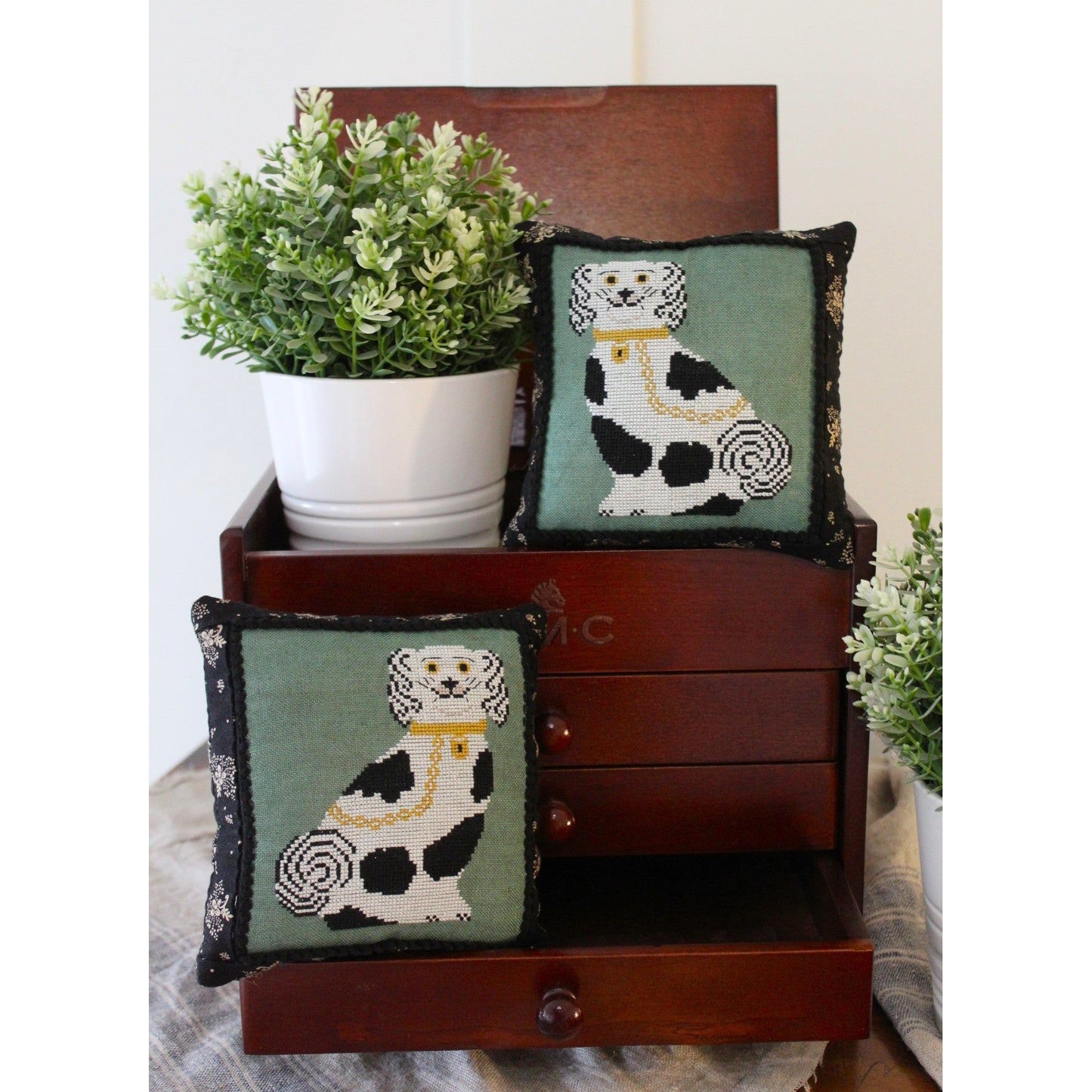 Wally Dogs Staffordshire Spaniels Pattern