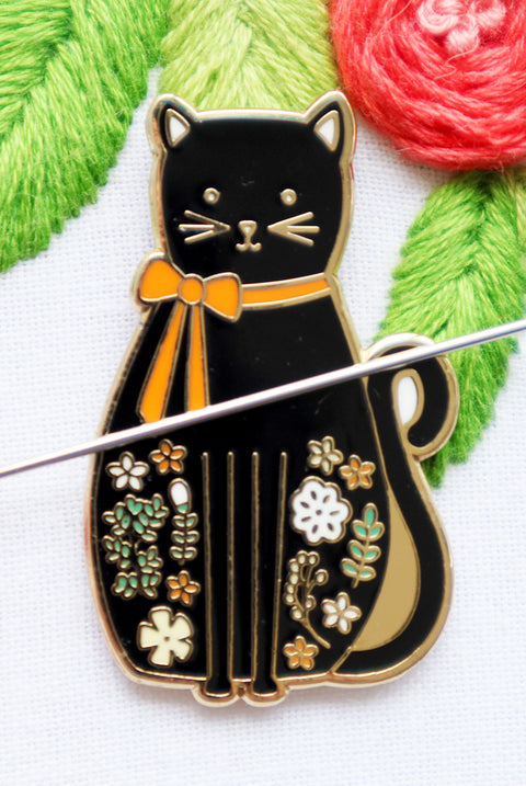 Halloween Kitty Needle Minder