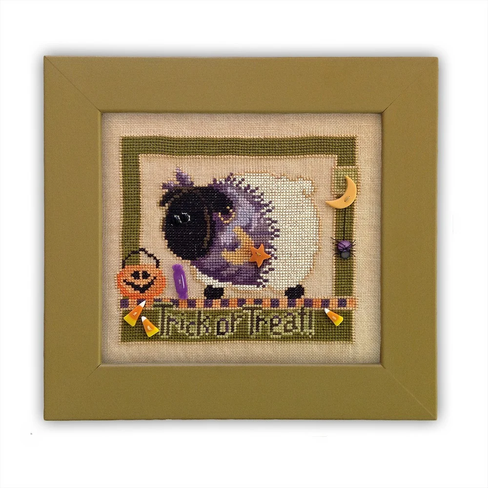 Trick or Treat with Ewe Pattern (+ Buttons)