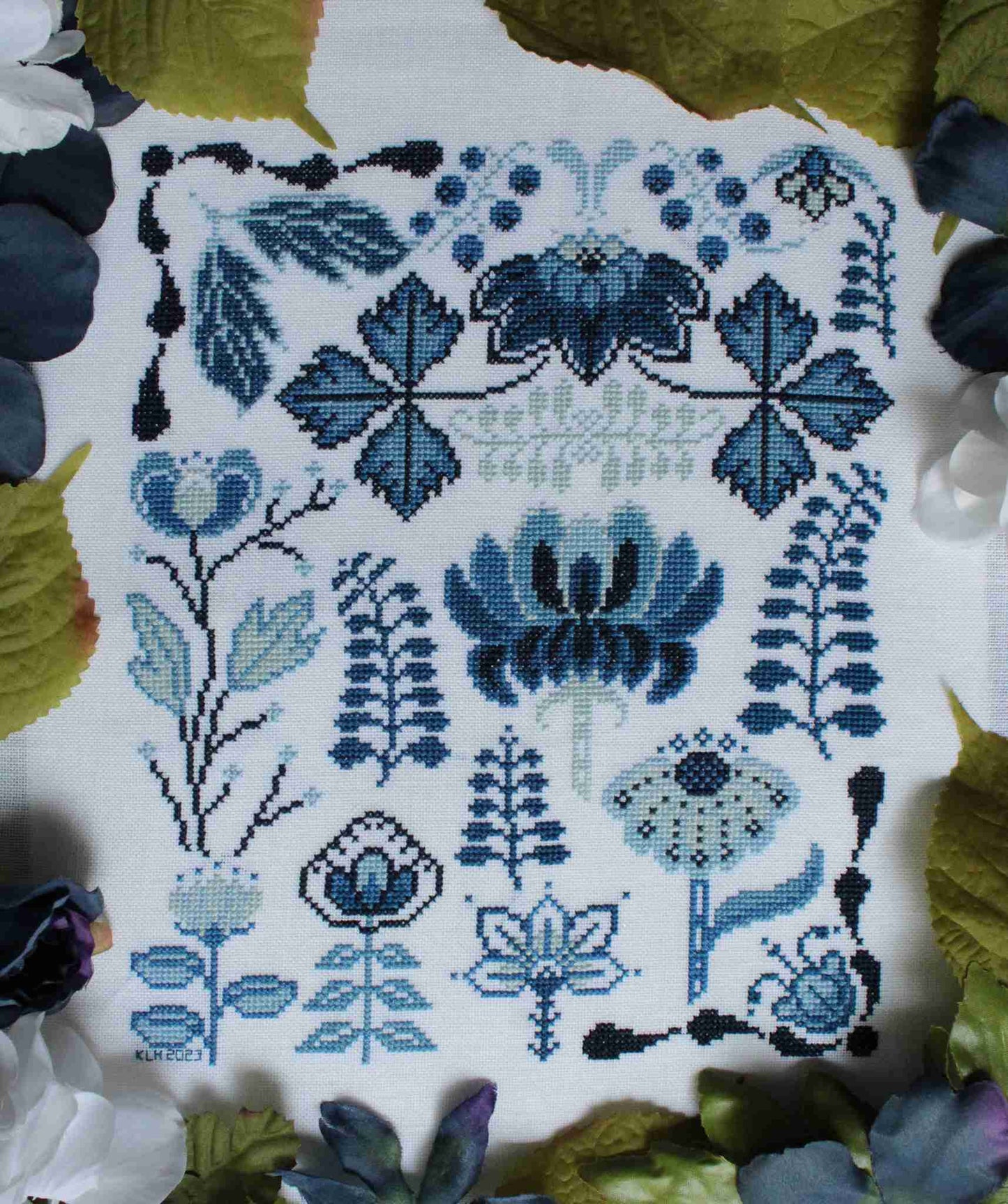 Delft Blooms Pattern