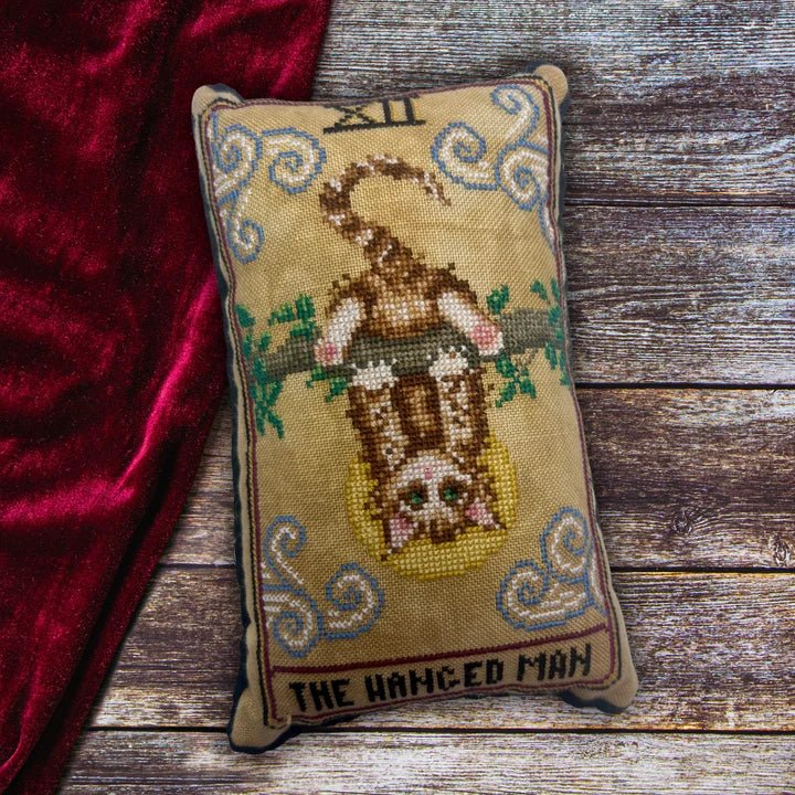 Cat Tarot XII - The Hanged Man Pattern