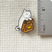 White Cat Enamel Needle Minder
