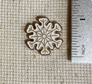 Snowflake Enamel Needle Minder