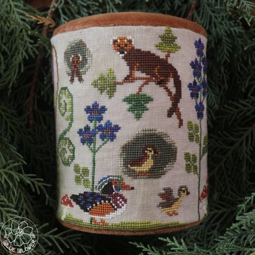 Trunk Town Spring Pattern