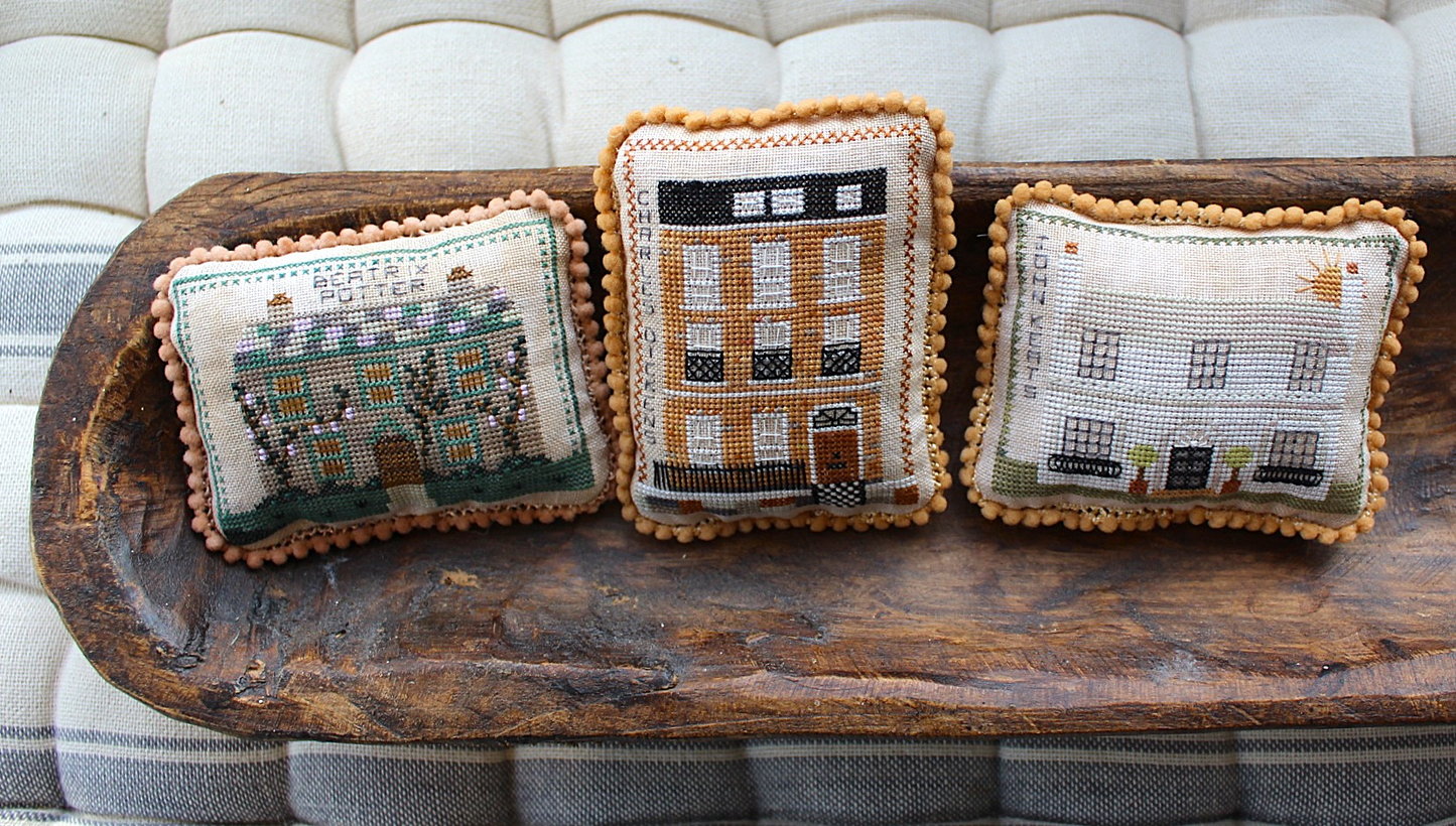 Brit Lit: Beatrix Potter, Charles Dickens and John Keats Pattern