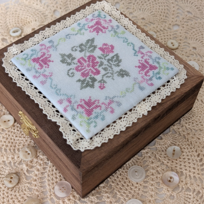 Eleanor's Bouquet Pattern