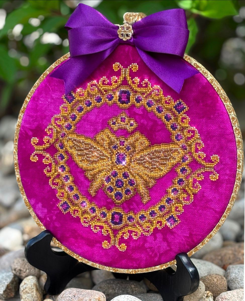 Queen Bee Pattern