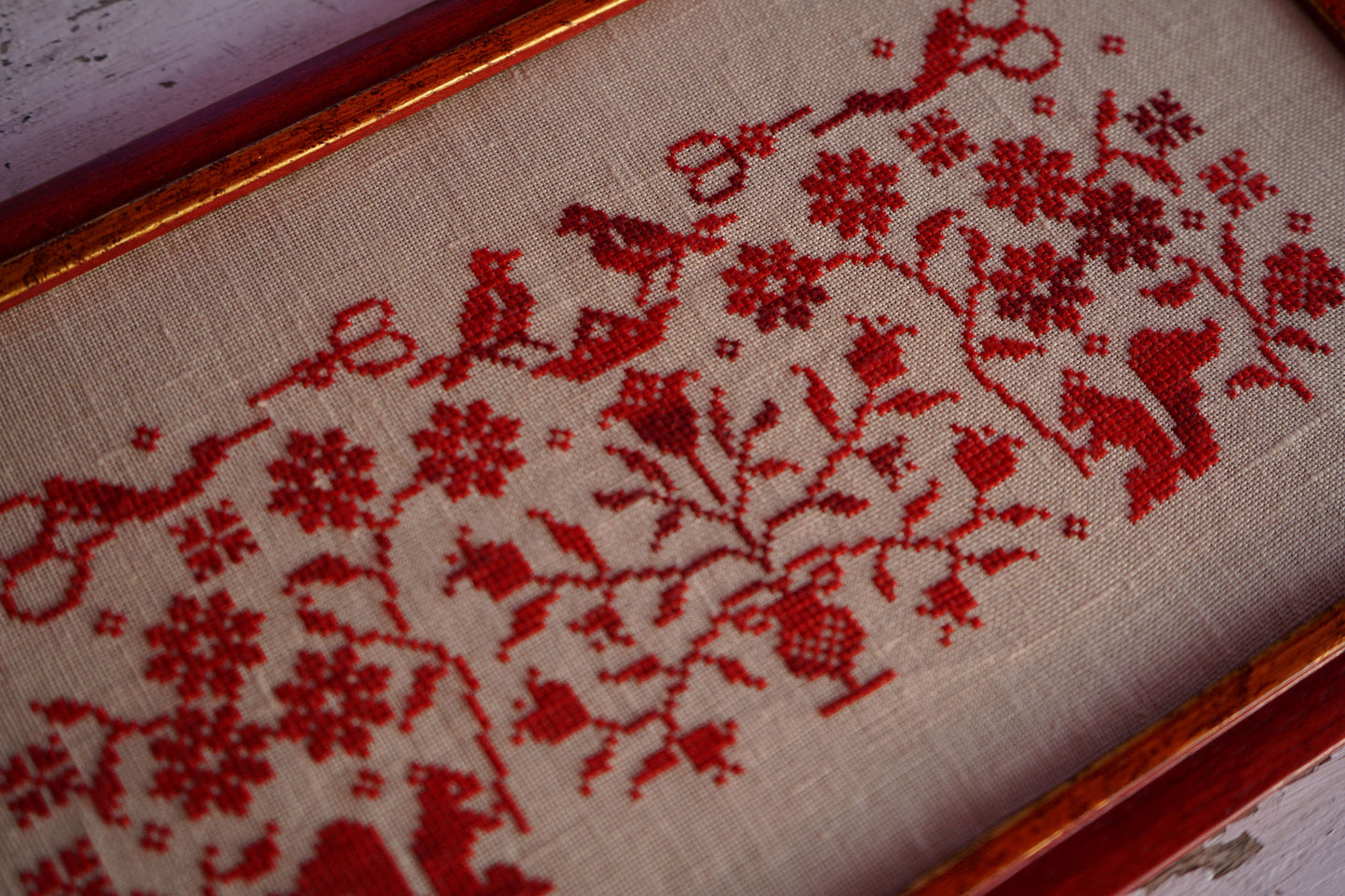 Red Scissors Pattern