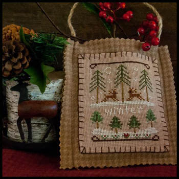 2011 Ornament Winter Forest Pattern