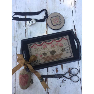 Berry Basket Sewing Tray, Pin Disk and Strawberry Pinkeep Pattern