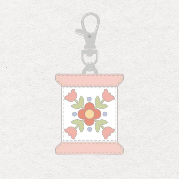 Pastel Prairie Spool Zip Pull