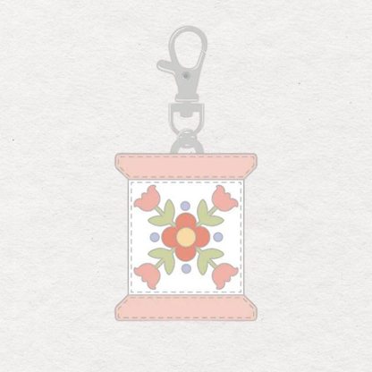 Pastel Prairie Spool Zip Pull