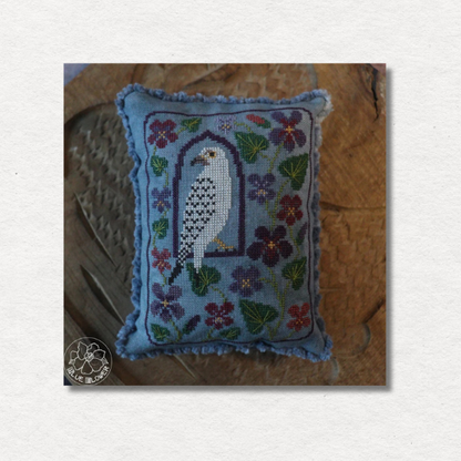 Tudor Falcon Pattern