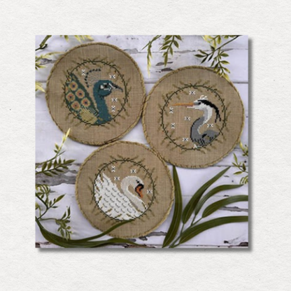 Elegant Birds Trio Pattern