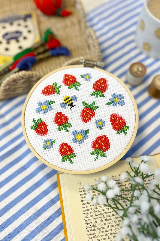 Summer Strawberries Large Cross Stitch Kit