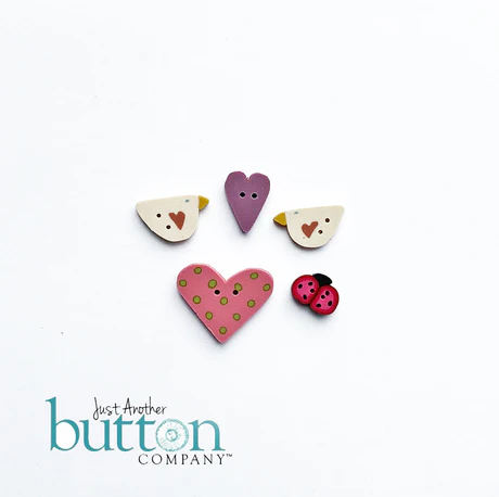 Button Pack Heart Bag
