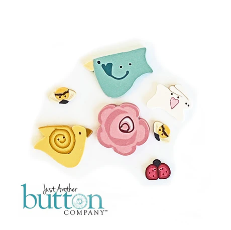 Button Pack Spring Bag