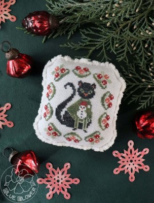 Cozy Christmas Cat Pattern