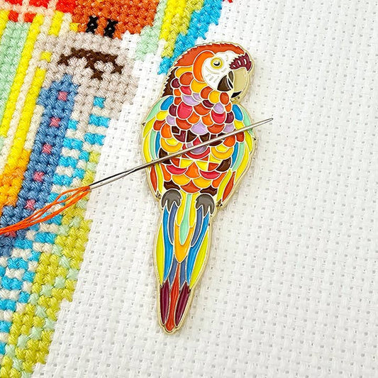 Mandala Parrot Needle Minder
