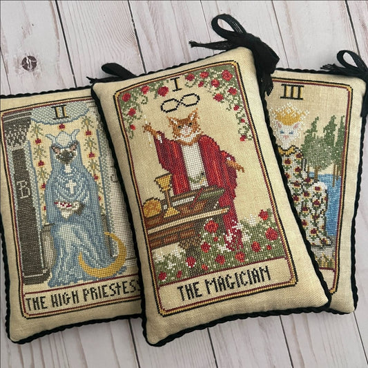 Cat Tarot I The Magician Pattern