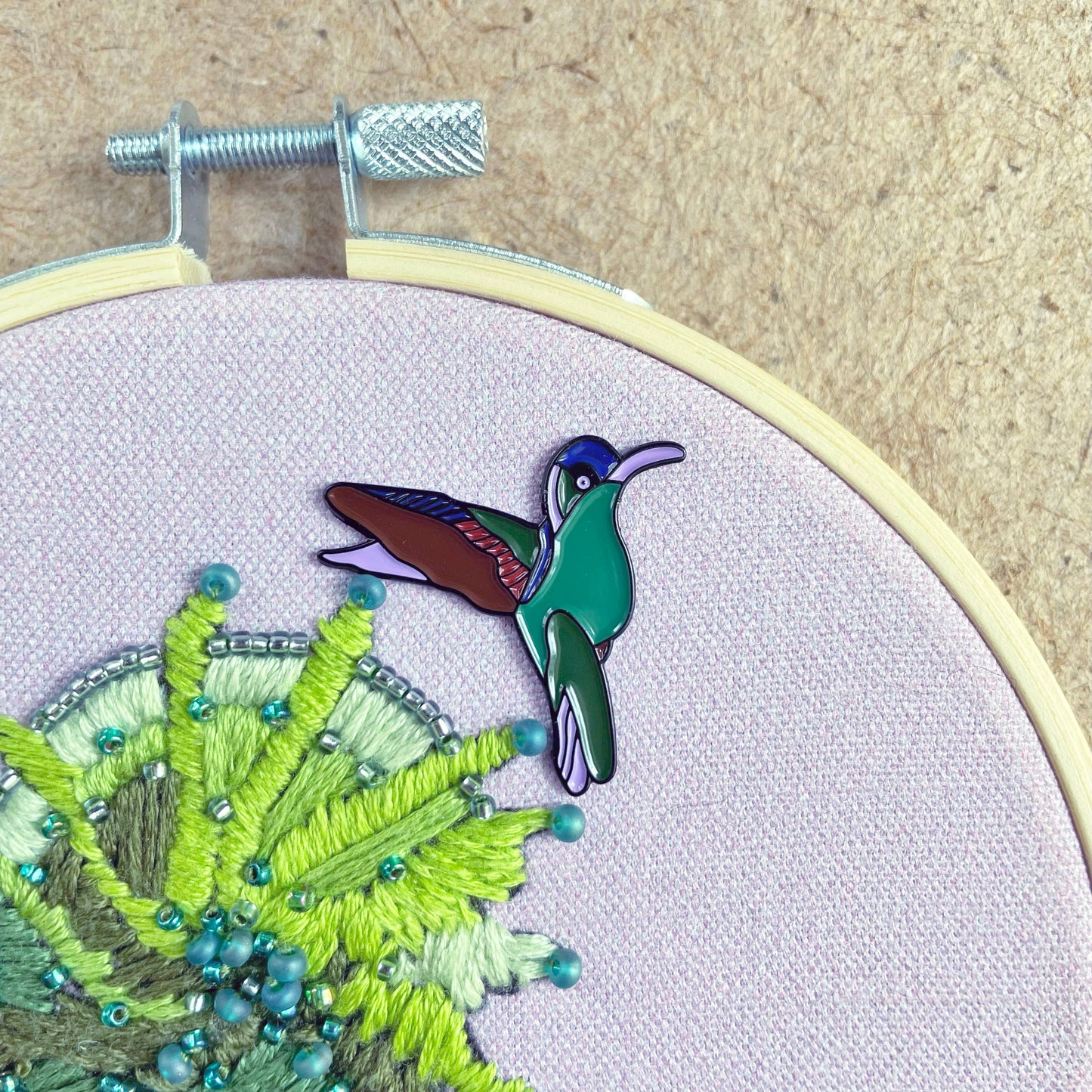 Hummingbird Needle Minder