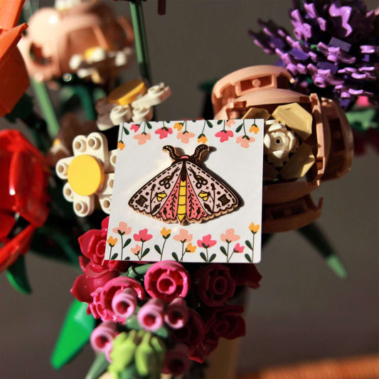 Spring Moth Needle Minder