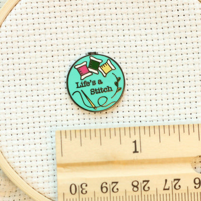 Life's A Stitch Needle Minder