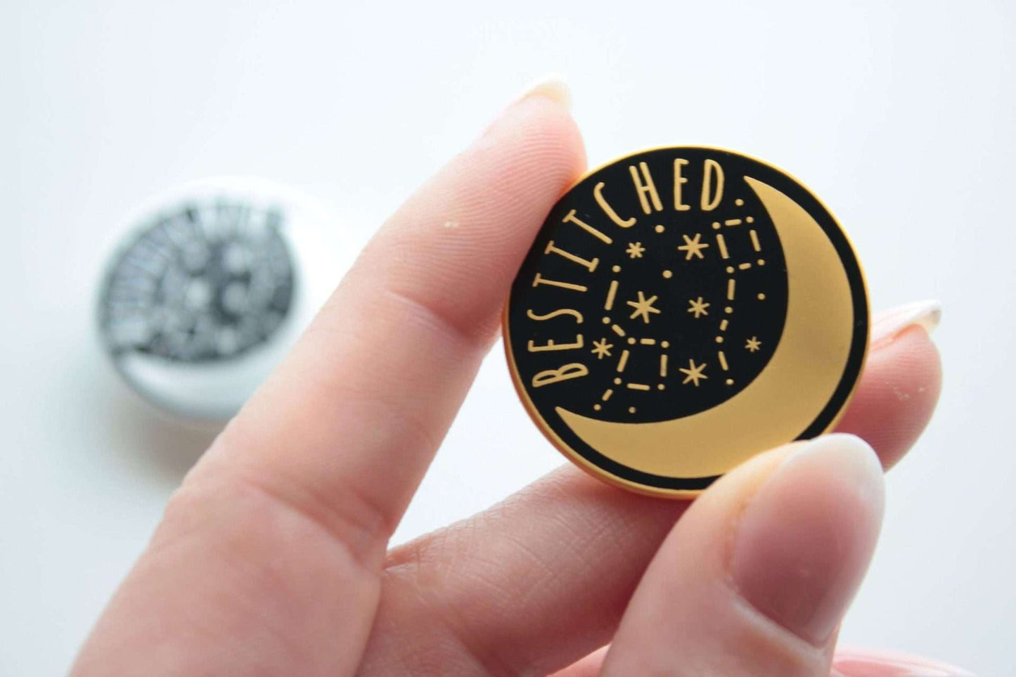 Bestitched Silver Needle Minder