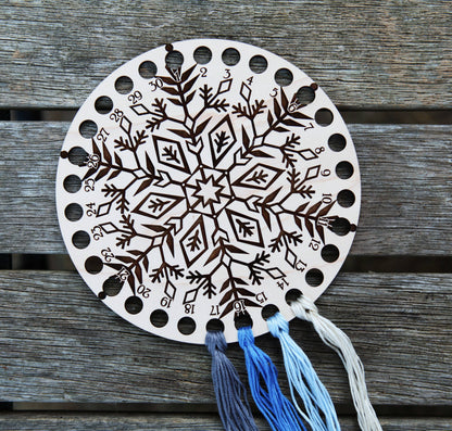 Snowflake 30-Hole Maple Wood Embroidery Floss Storage Holder