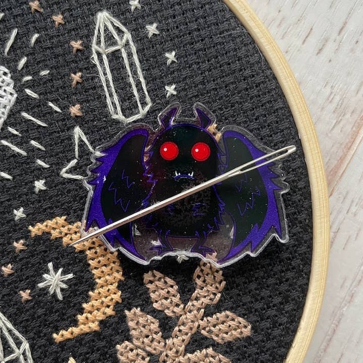 Mothman Needle Minder
