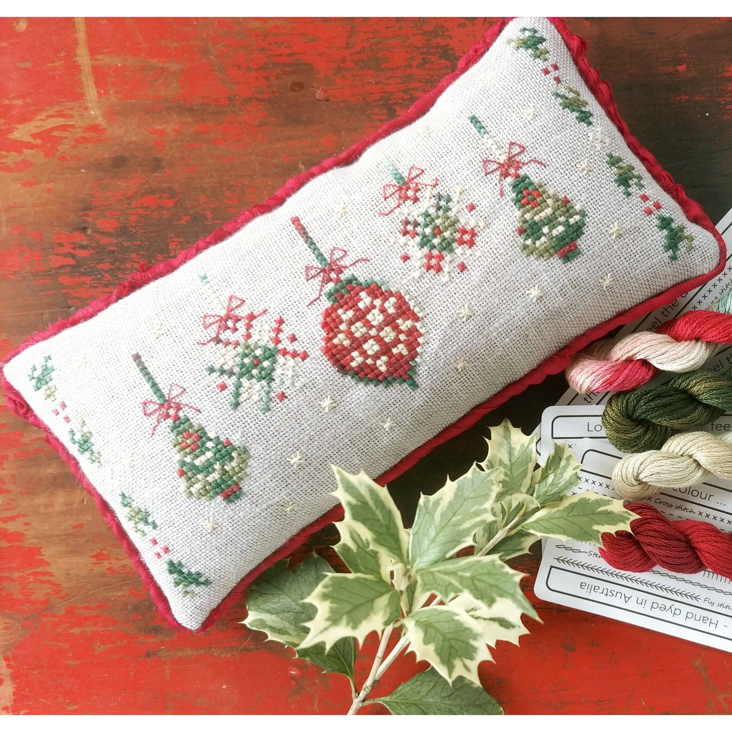 Christmas Baubles Pattern