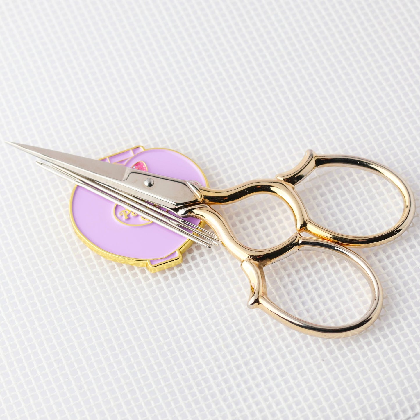 Purple Pocket Doll Compact Needle Minder