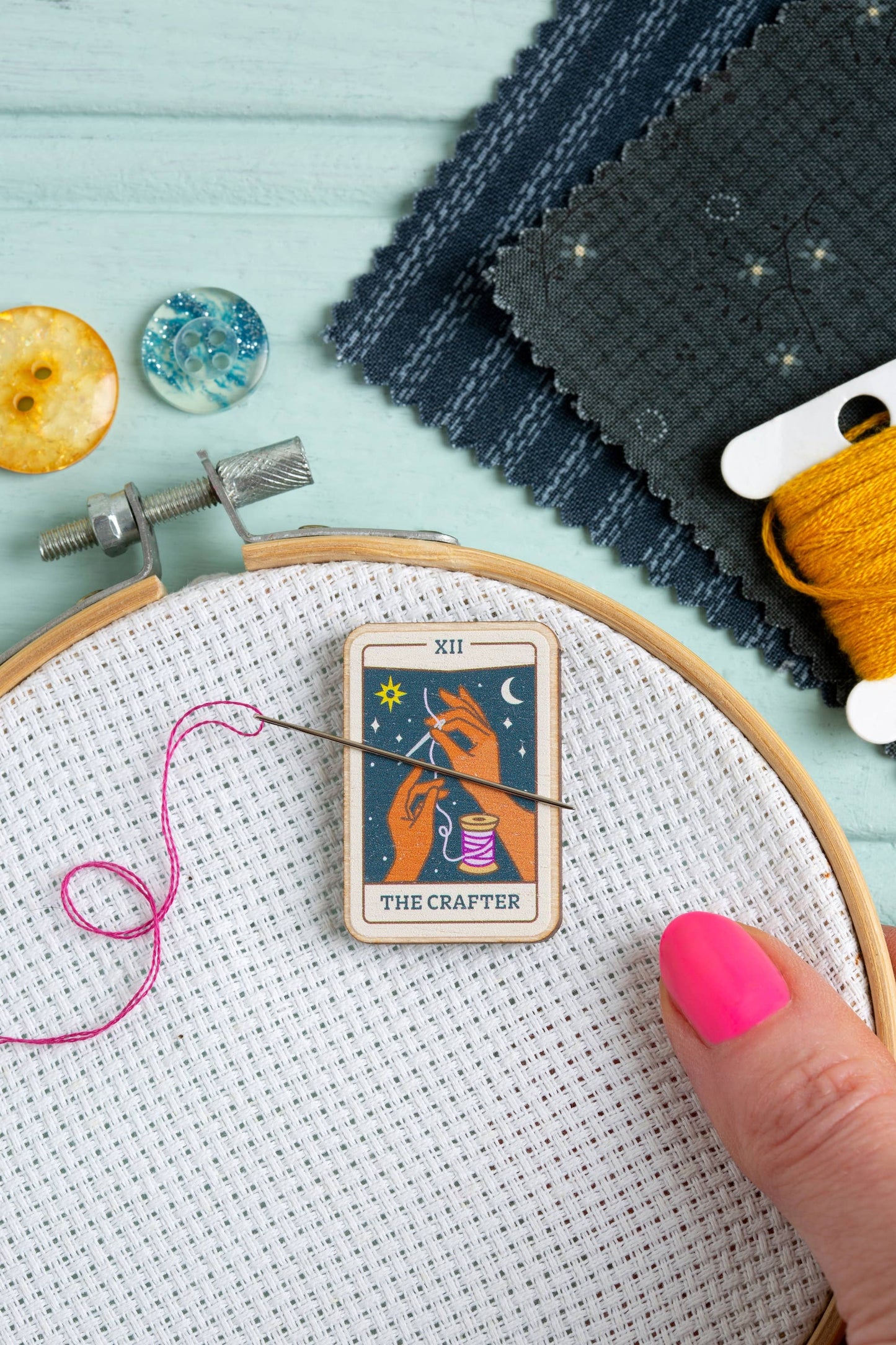 Tarot Card Needle Minder