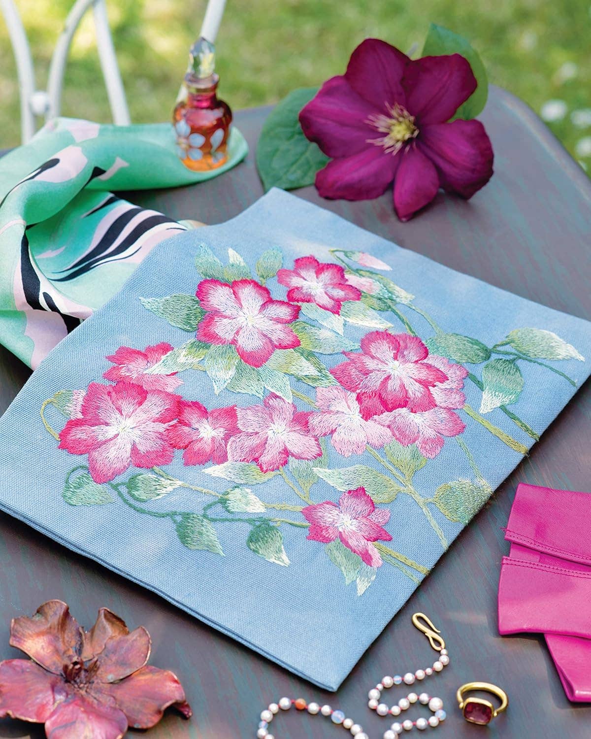 The Big Book of Embroidery 250 Stitches & 29 Projects