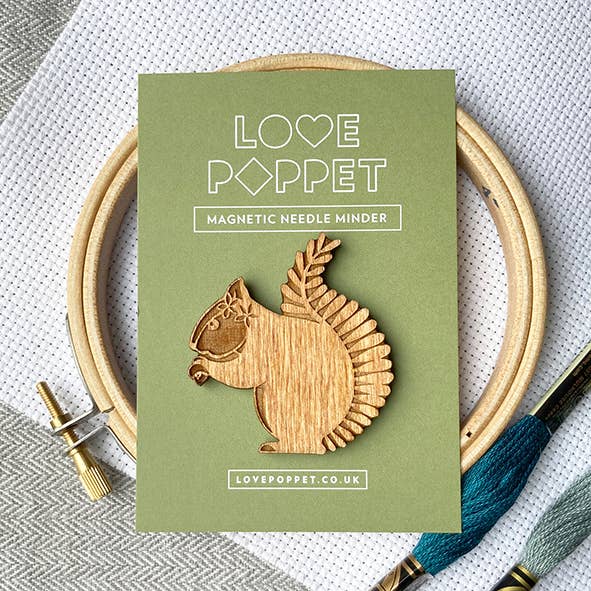 Squirrel Magnetic Needle Minder