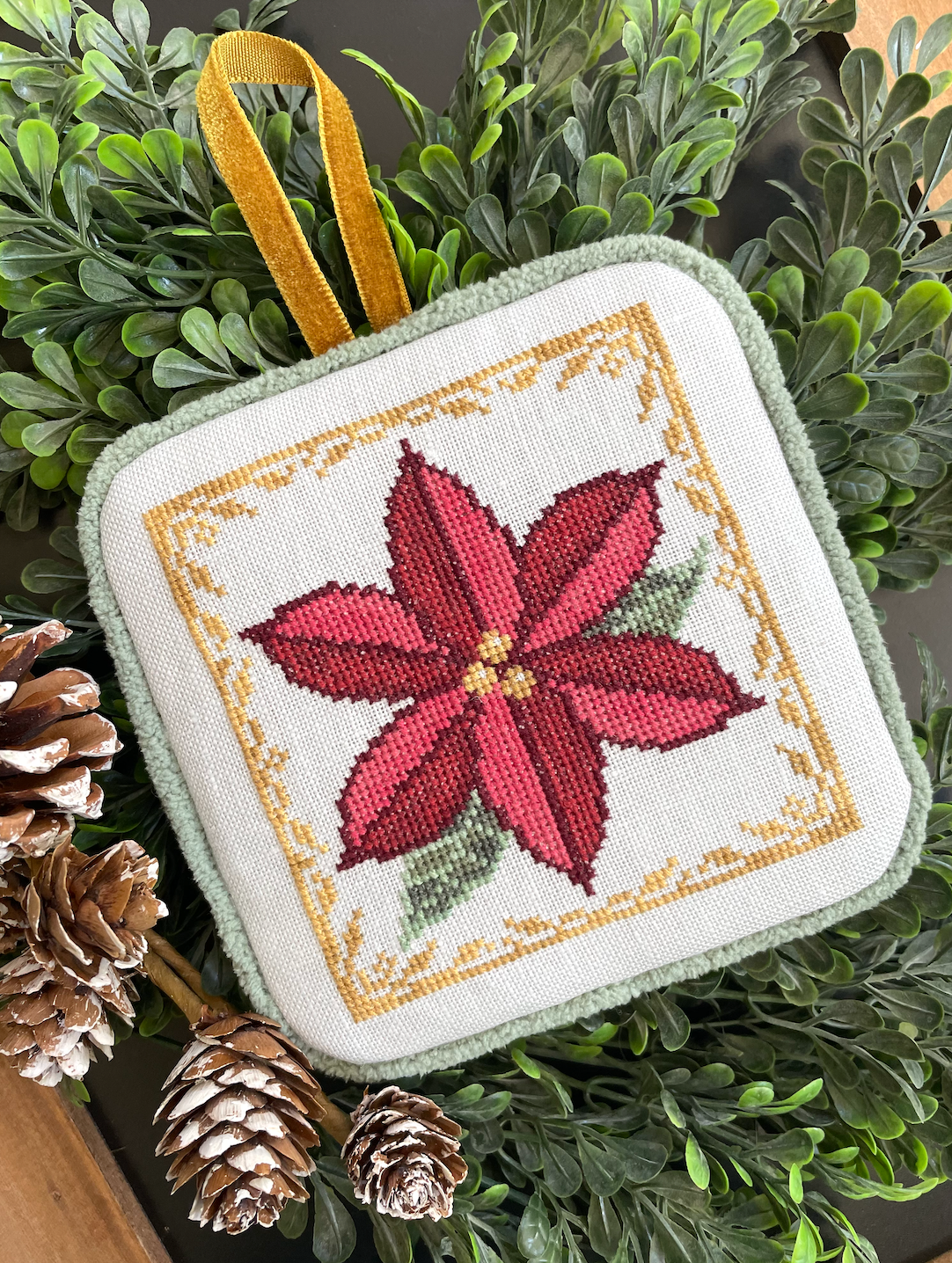 Poinsettia Pattern