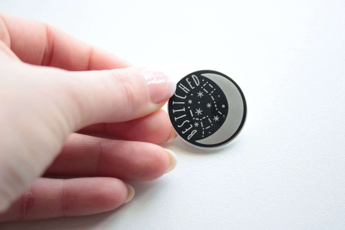 Bestitched Silver Needle Minder
