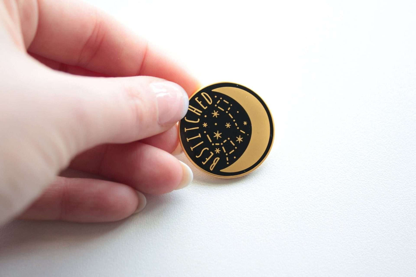 Bestitched Silver Needle Minder