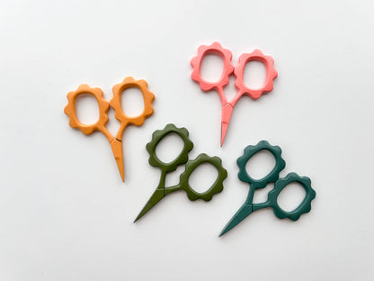 Small Flower Scissors Lake Lilac