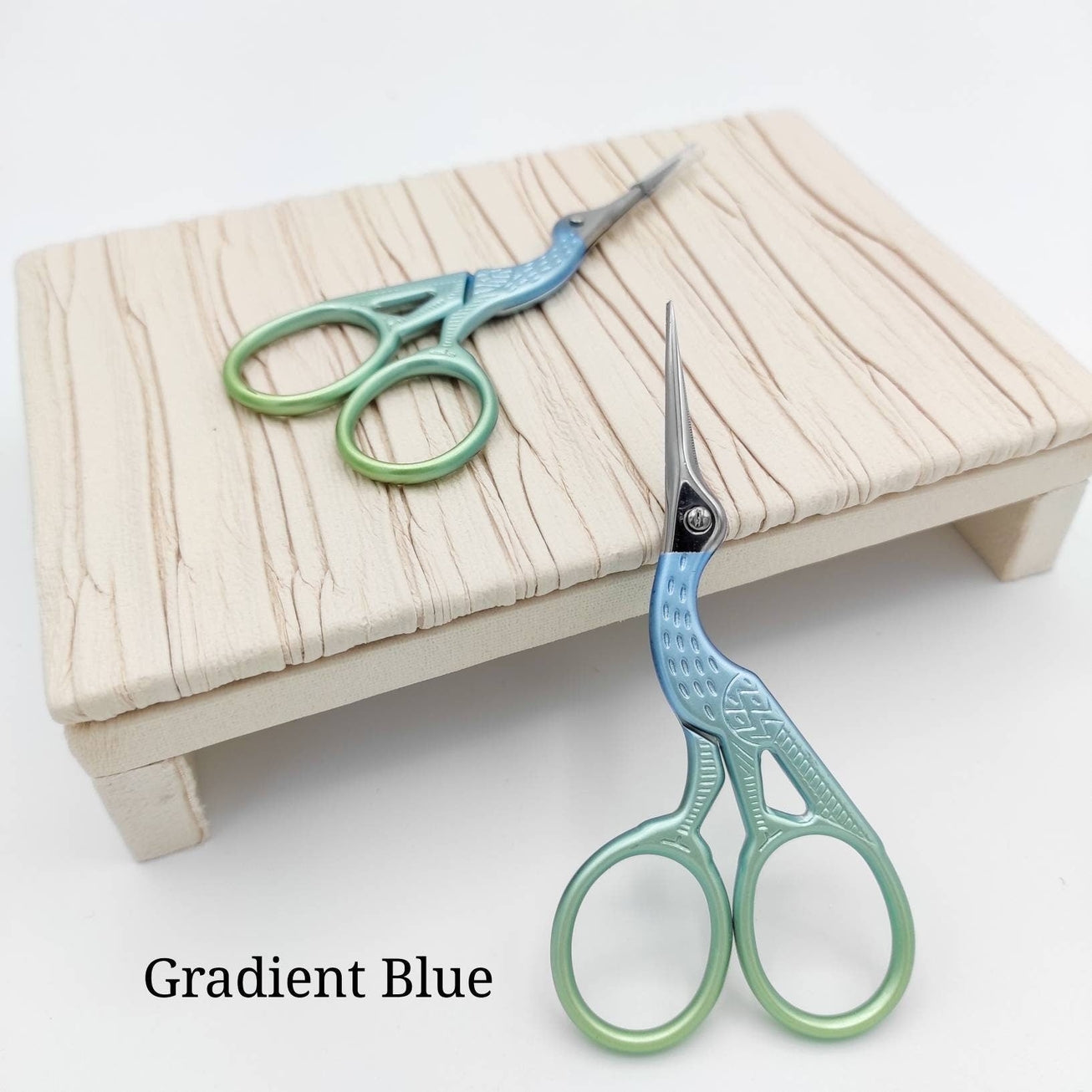 Stork Scissors Gradient Blue