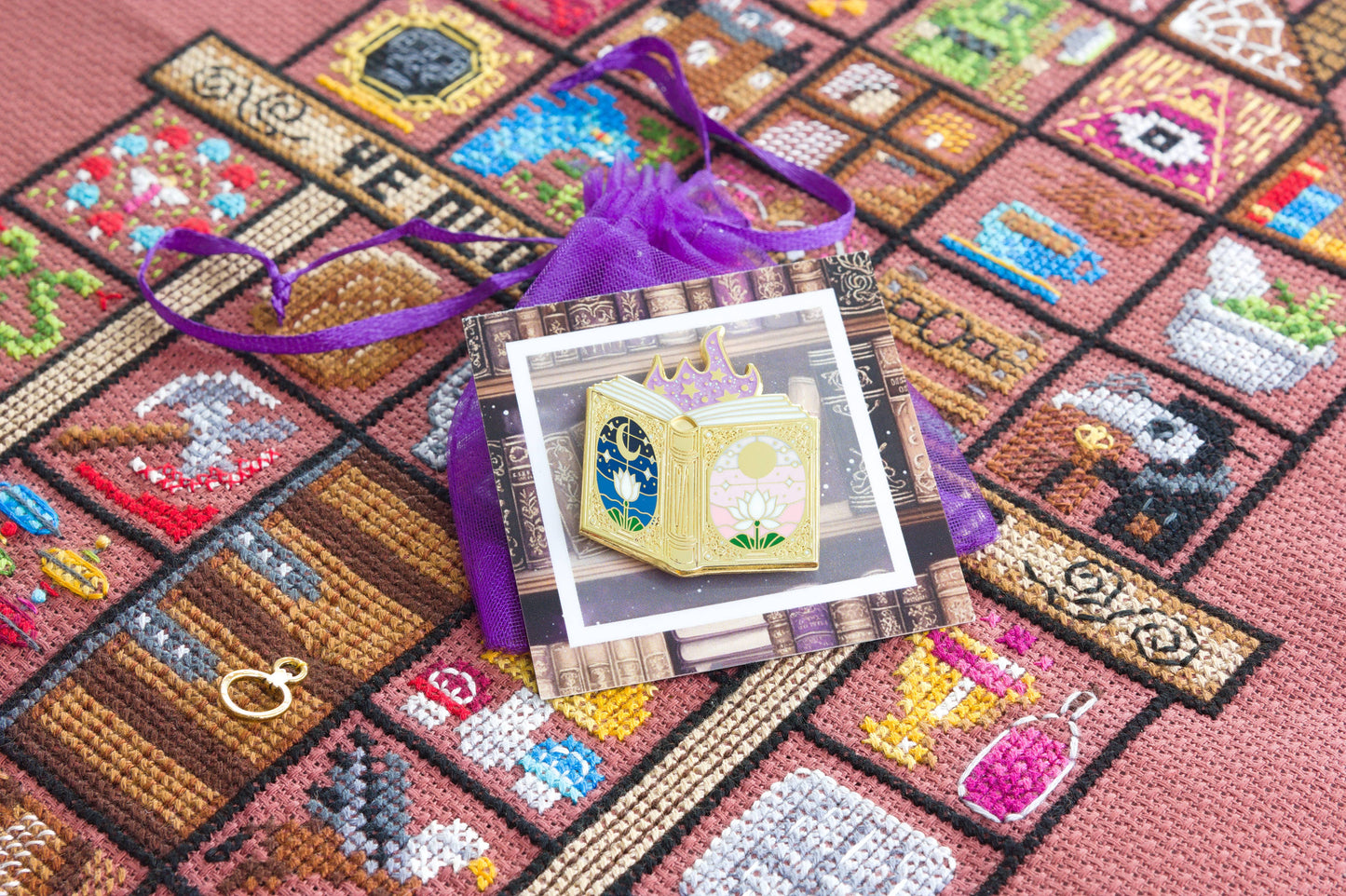 Fairy Book Needle Minder