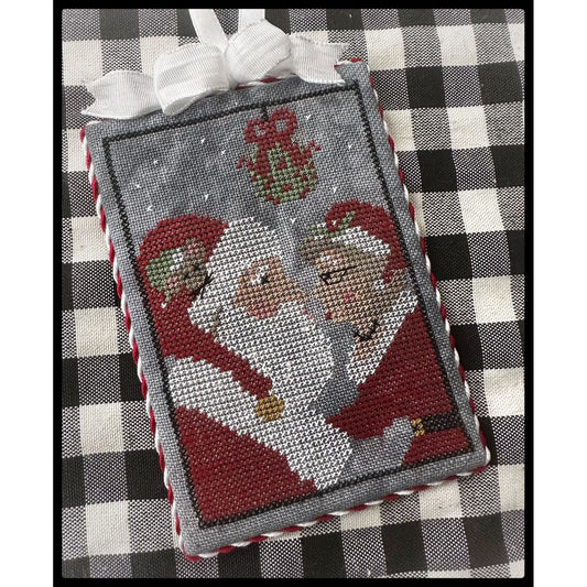 Under the Mistletoe Pattern