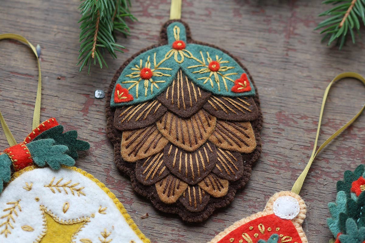 Pinecone Felt Ornament Kit