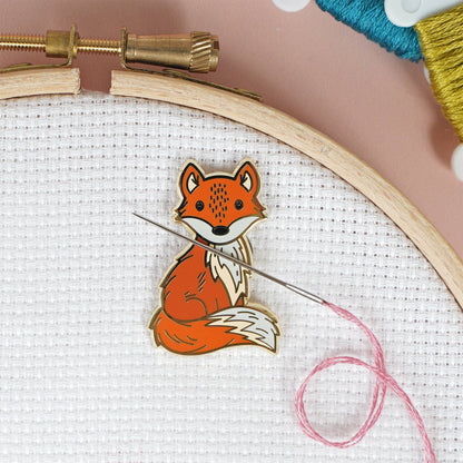 Fox Needle Minder