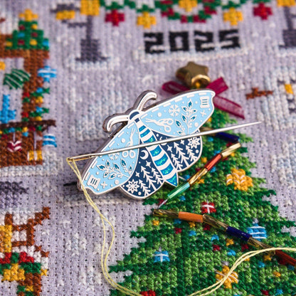 Snow Moth Needle Minder