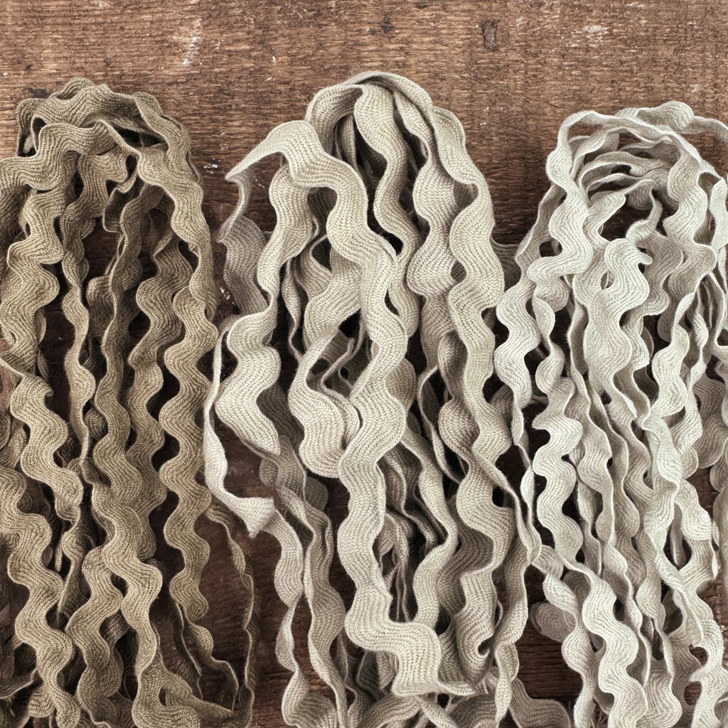 Finishing Bundle Ric Rac Gradient Driftwood